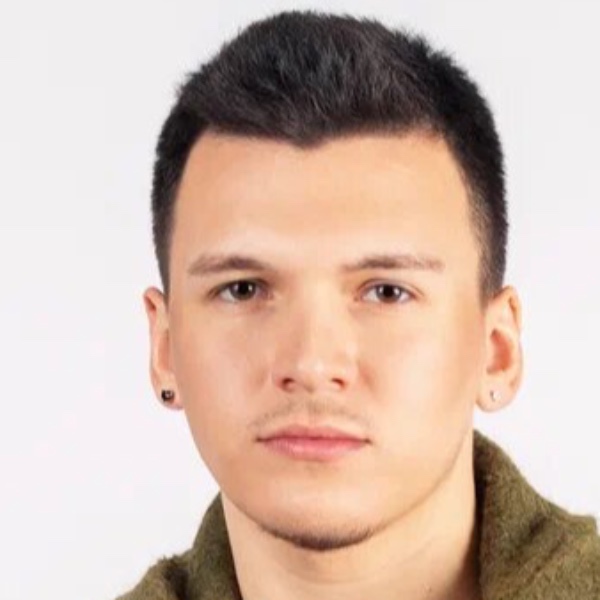Максим